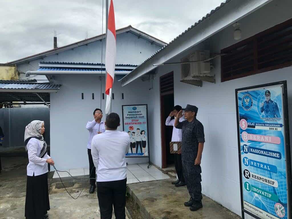 Kegiatan Upacara Bendera Dalam Rangka Peringatan Hari Sumpah Pemuda Ke 94 Tahun 2022 Di Lingkungan BNN.