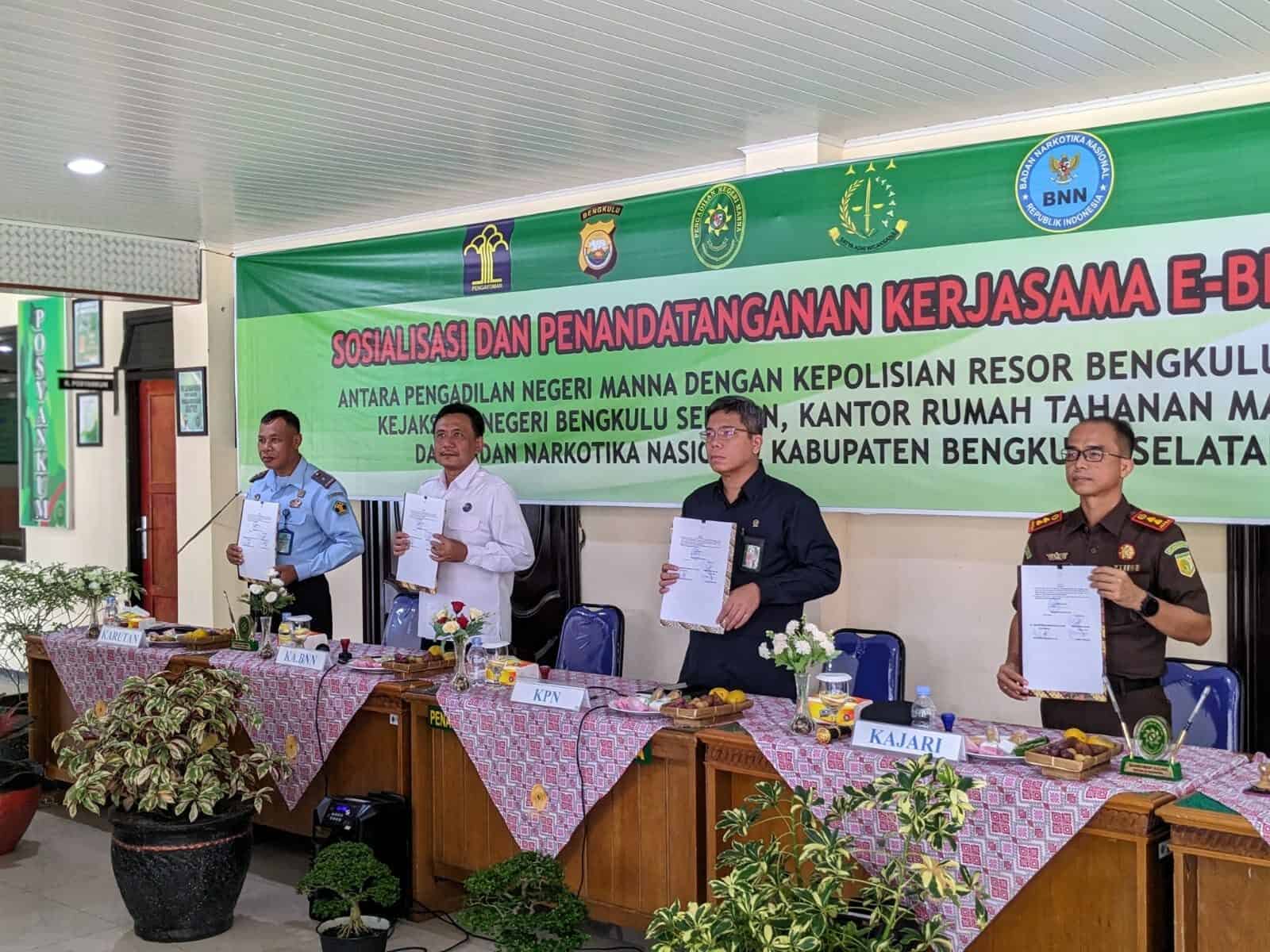 Undangan Pelaksanaan Sosialisasi dan Penandatanganan Kerjasama E-Berpadu Di Kantor Pengadilan Negeri Manna Kabupaten Bengkulu Selatan. Undangan Pelaksanaan Sosialisasi dan Penandatanganan Kerjasama E-Berpadu Di Kantor Pengadilan Negeri Manna Kabupaten Bengkulu Selatan.