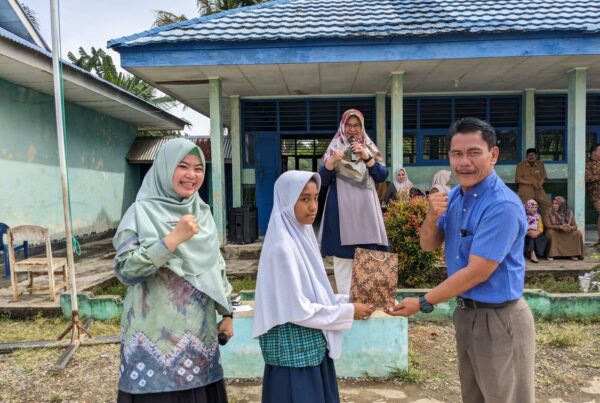 Kegiatan Kegiatan Informasi dan Edukasi melalui Penyuluhan Bahaya Narkoba di SMP Negeri 9 Kabupaten Bengkulu Selatan
